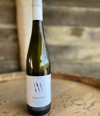 2023 3 Devils Riesling